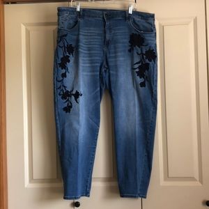 Chico’s Size 4 Boyfriend Ankle Jeans with Black Floral Embroidery